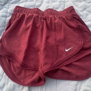 never worn nike shorts